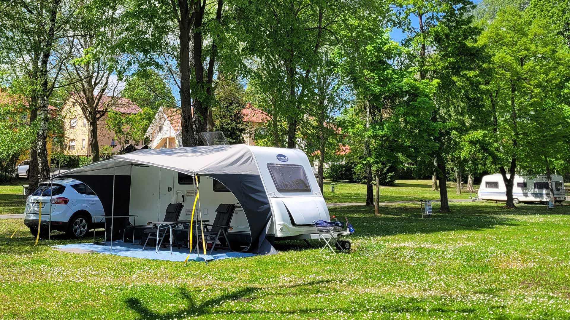 Shady trees and expansive, green grounds – Thermal Camping Zalakaros