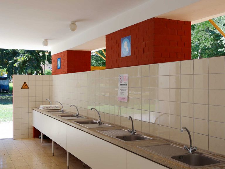 közösségi konyha mosogató Thermal Camping Zalakaros